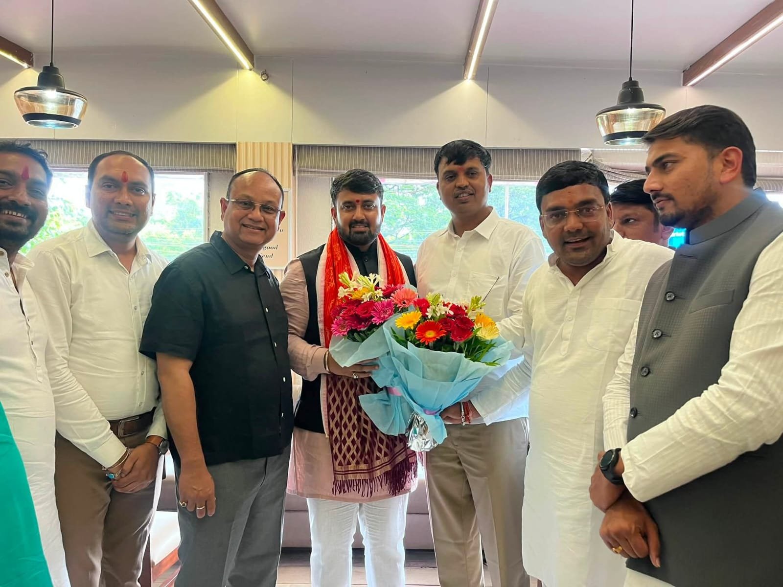 भाजयुमो जिलाध्यक्ष धर्मेंद्र पाल ने प्रदेश अध्यक्ष से भेंट कर किया आभार प्रकट