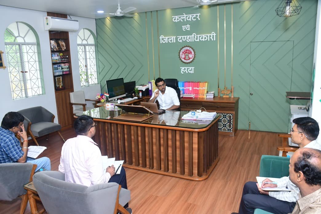 मूंग उपार्जन में किसानों को कोई दिक्कत नहीं आने दें - कलेक्टर सिद्धार्थ जैन