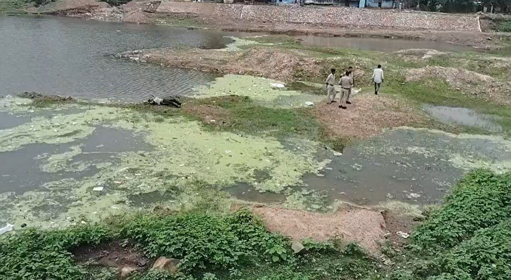 36 घंटे से लापता छात्रा का तालाब में मिला शव, इलाके में सनसनी