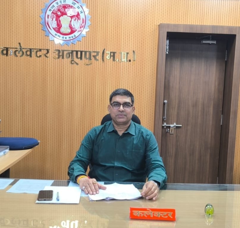 बाढ़ प्रभावित रपटे एवं पुल-पुलिया पार करने का प्रयास न करें - कलेक्टर श्री रत्नाकर झा