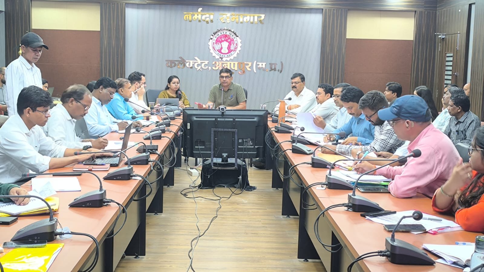 मिलाद-उन-नबी पर्व पर कानून एवं शांति व्यवस्था के लिए कार्यपालिक मजिस्ट्रेट नियुक्त, कलेक्टर एवं जिला दंडाधिकारी श्री रत्नाकर झा ने जारी किए आदेश