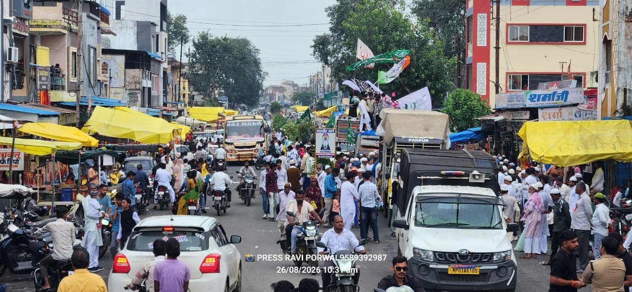 5 करोड़ का बायपास फिर भी बाजार में भारी वाहन!, त्योहारों पर बायपास का उपयोग कब होगा?, पिपलियामंडी में जाम से परेशान व्यापारी और आमजन, जिम्मेदारों से बड़ा सवाल!