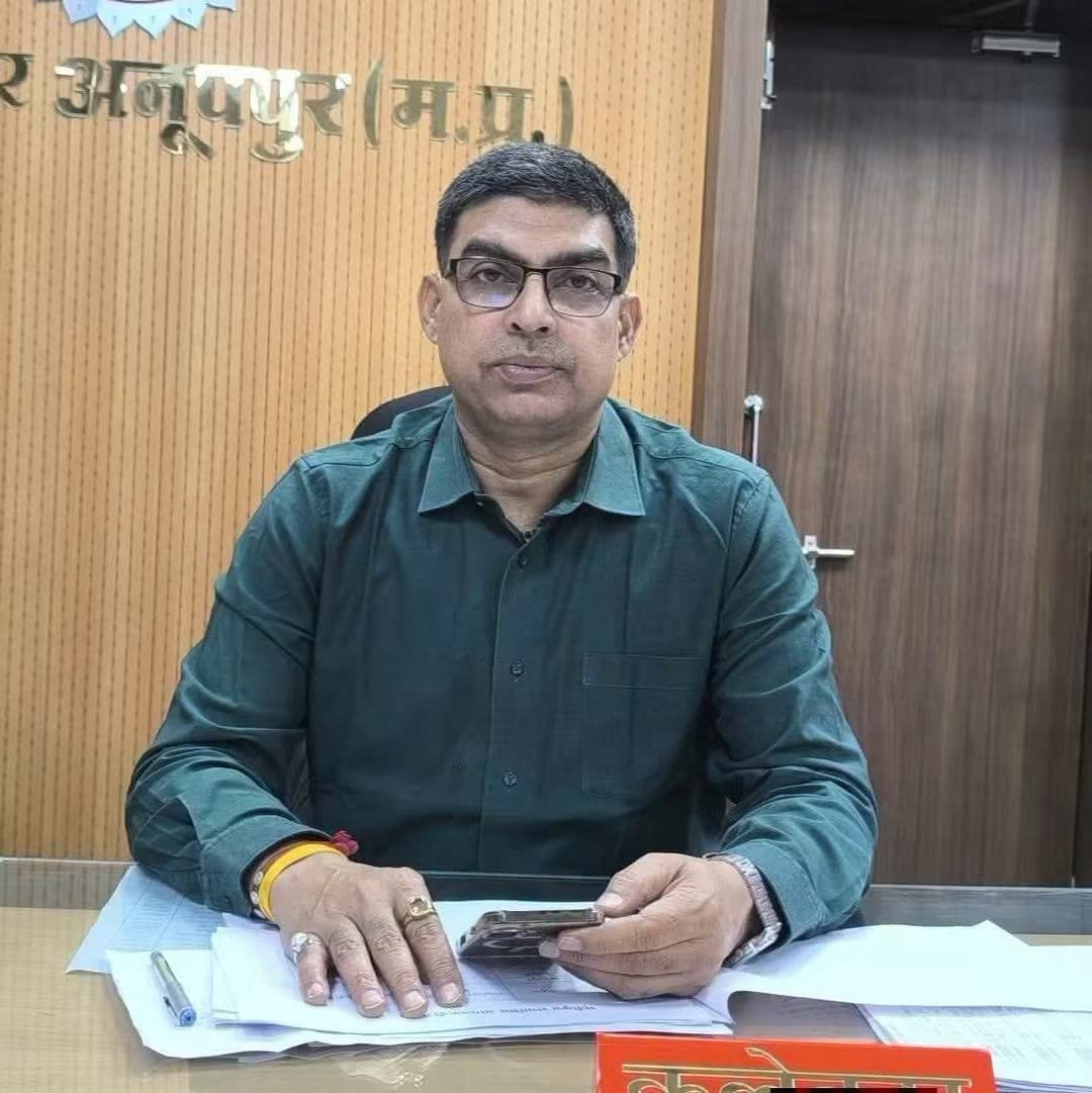 अनूपपुर जिले मे आगामी तीन - चार दिन भारी बारिश की आशंका , प्रशासन ने बढाई सतर्कता - 24 घंटे कंट्रोल रुम सक्रिय, बसनिहा नाला  राजेन्द्रग्राम मे बनेगा नया पुल - कलेक्टर ने दिये निर्देश